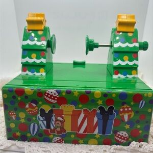 Christmas ornament spinner. New